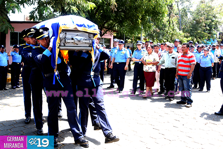 Homenaje p&oacute;stumo a Polic&iacute;a asesinado en Jinotega